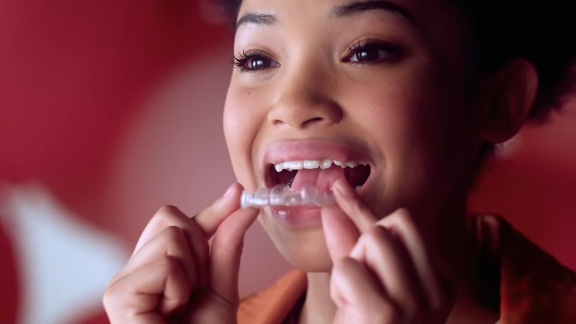 Transforming smiles, changing lives | Invisalign - The clear alternative to braces-0007.png